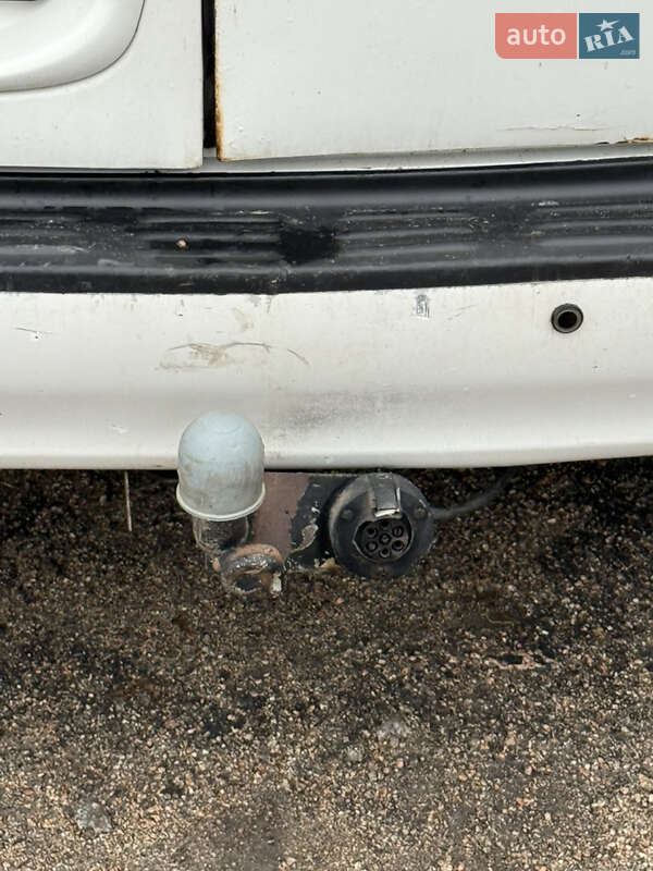 Мінівен Hyundai H-1 2004 в Кропивницькому