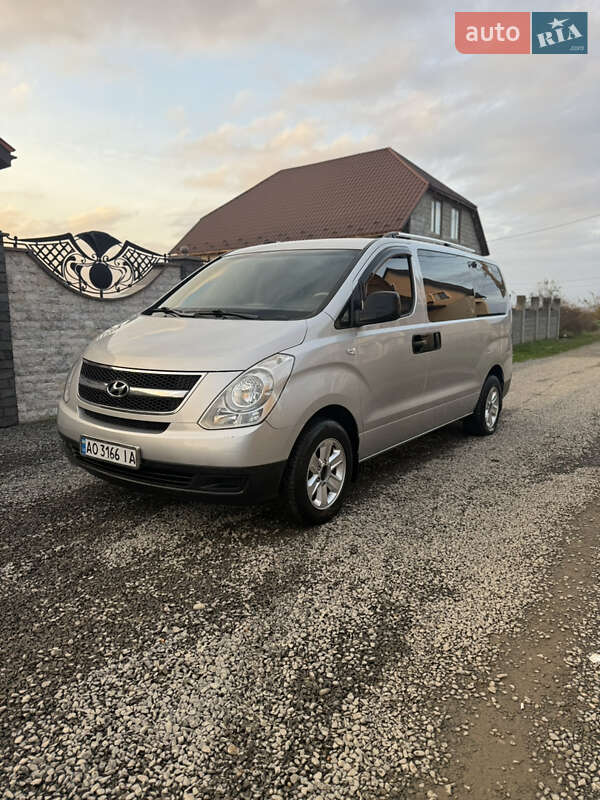 Мінівен Hyundai H-1 2008 в Виноградові фото 21 Мінівен Hyundai H-1 2008 в Виноградові