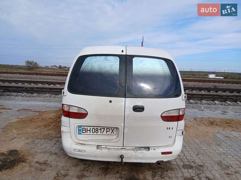 Мінівен Hyundai H-1 2001 в Одесі