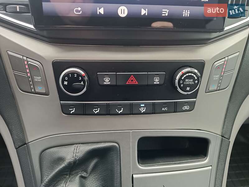 Минивэн Hyundai H-1 2016 в Полтаве