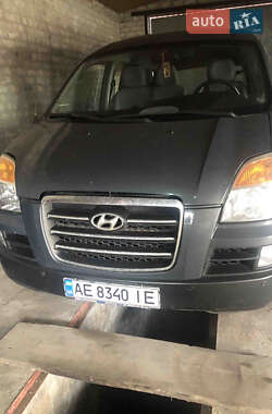 Минивэн Hyundai H-1 2005 в Синельниково