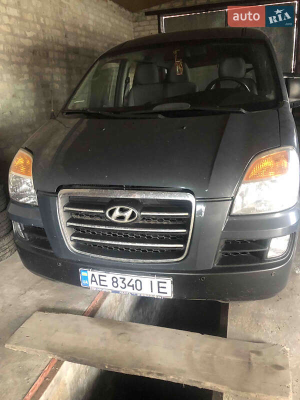 Мінівен Hyundai H-1 2005 в Синельниковому фото Мінівен Hyundai H-1 2005 в Синельниковому