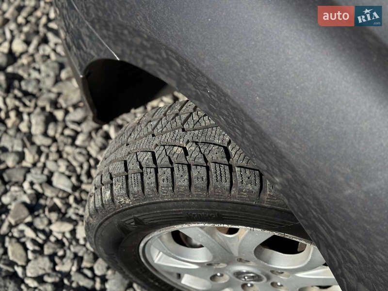 Мінівен Hyundai H-1 2011 в Стрию