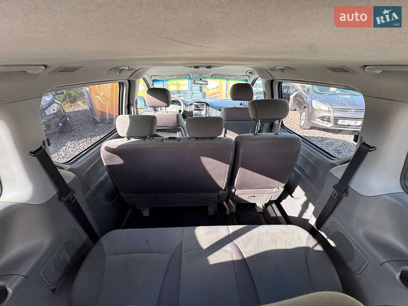 Мінівен Hyundai H-1 2011 в Стрию