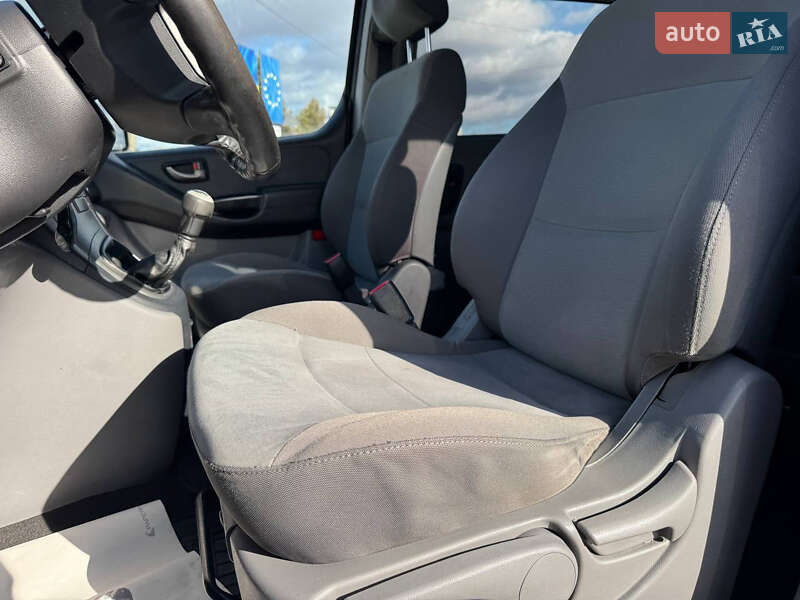 Мінівен Hyundai H-1 2011 в Стрию