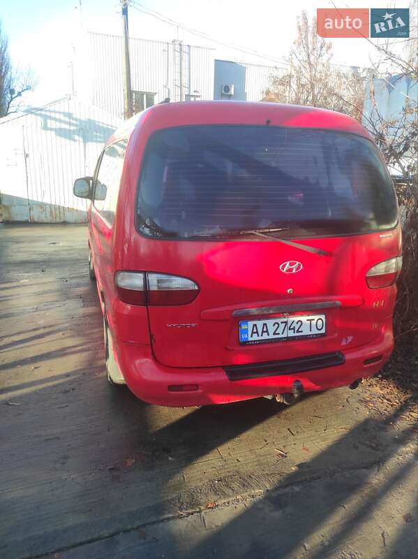 Минивэн Hyundai H-1 2005 в Киеве