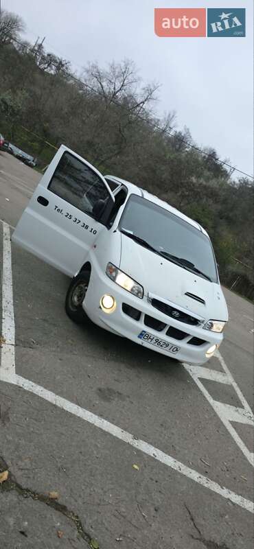 Грузовой фургон Hyundai H-1 2004 в Одессе