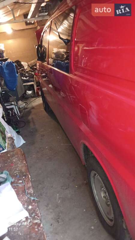 Минивэн Hyundai H-1 2005 в Киеве