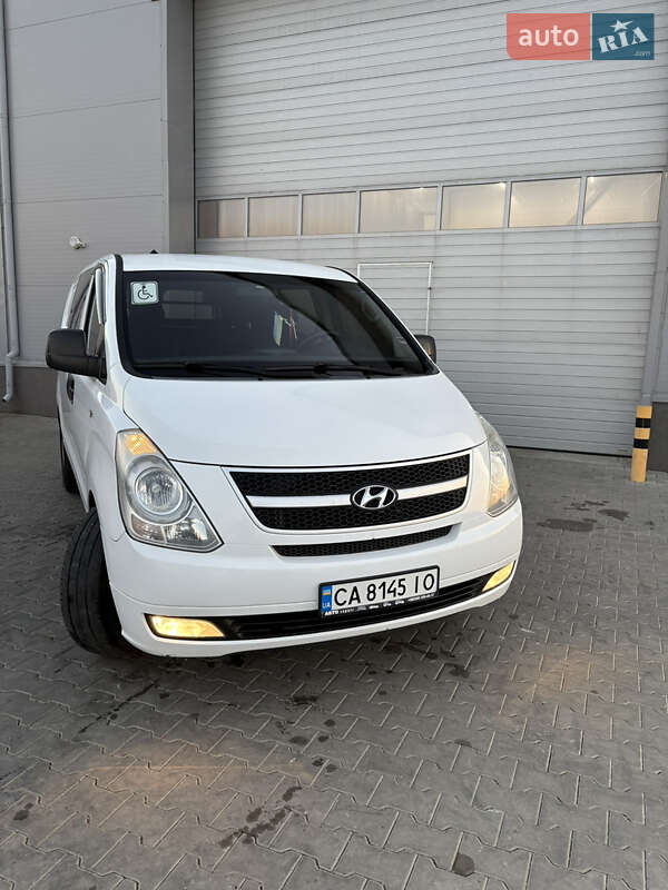 Минивэн Hyundai H-1 2008 в Умани
