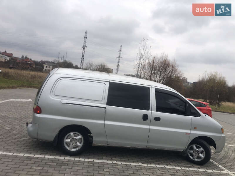 Грузовой фургон Hyundai H-1 2004 в Львове