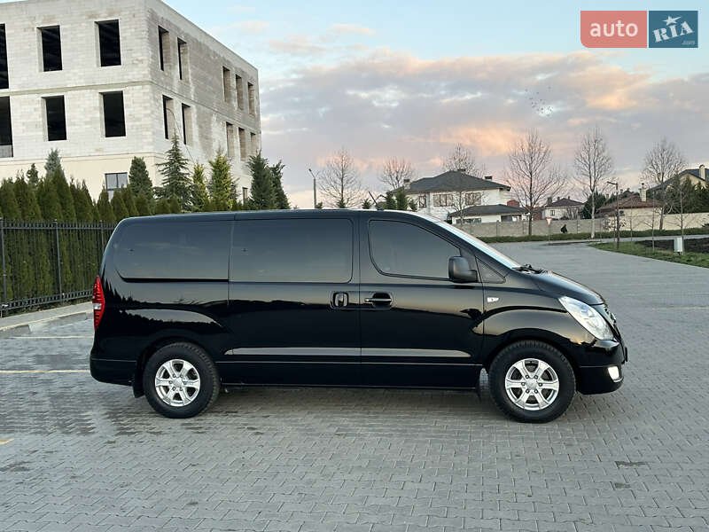 Минивэн Hyundai H-1 2012 в Одессе
