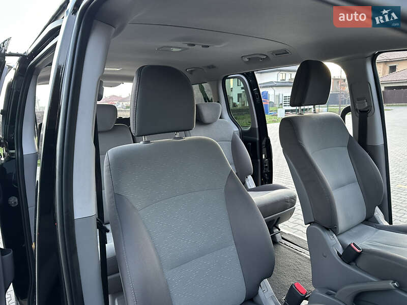 Минивэн Hyundai H-1 2012 в Одессе