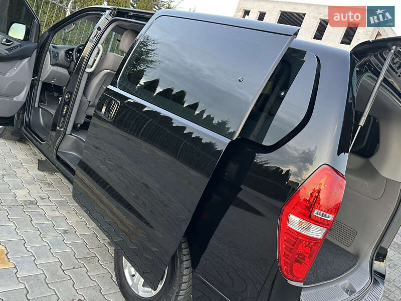 Минивэн Hyundai H-1 2012 в Одессе