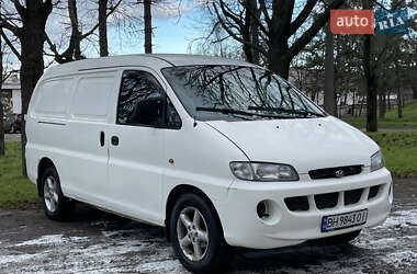 Вантажний фургон Hyundai H-1 2000 в Одесі