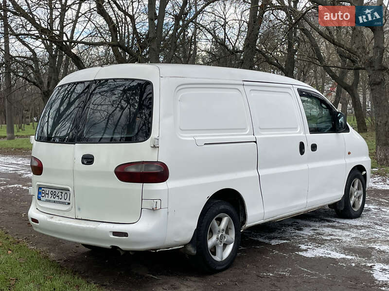 Вантажний фургон Hyundai H-1 2000 в Одесі