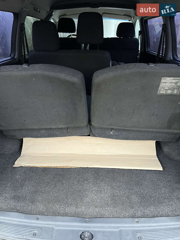 Минивэн Hyundai H-1 2002 в Николаеве