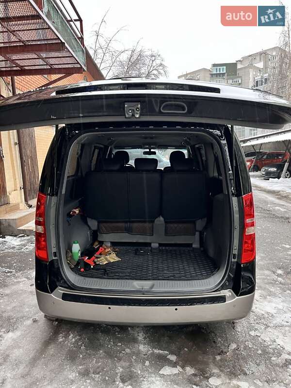 Минивэн Hyundai H-1 2012 в Киеве