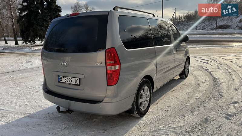 Минивэн Hyundai H-1 2012 в Лубнах