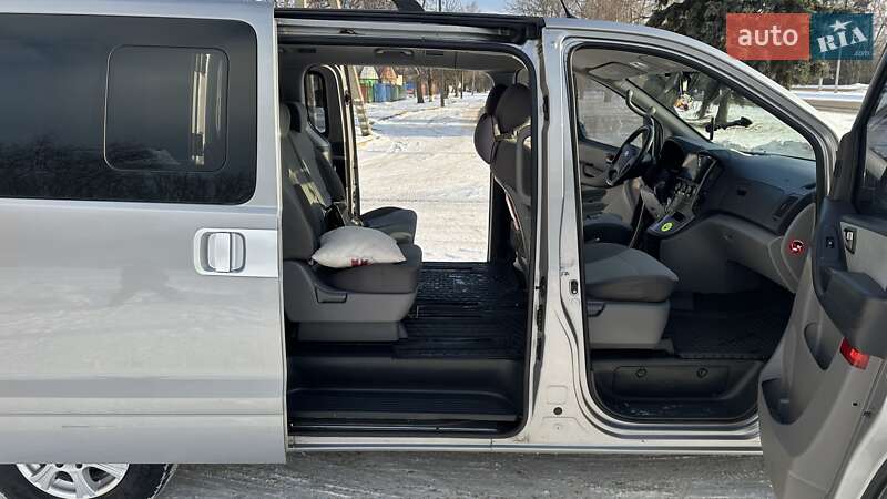 Минивэн Hyundai H-1 2012 в Лубнах
