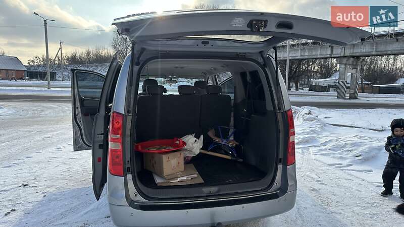 Минивэн Hyundai H-1 2012 в Лубнах