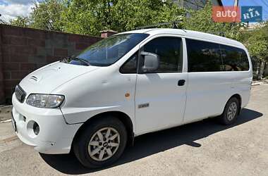 Минивэн Hyundai H-1 2006 в Остроге