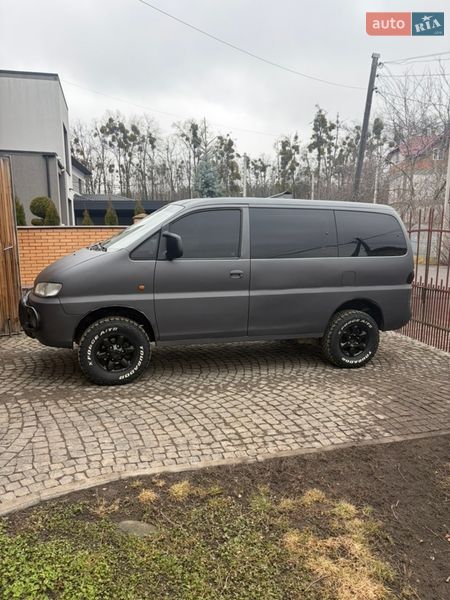 Hyundai H-1 1999 Hyundai H-1 1999