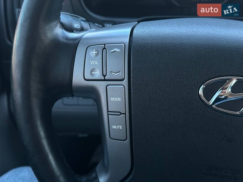 Минивэн Hyundai H-1 2016 в Одессе