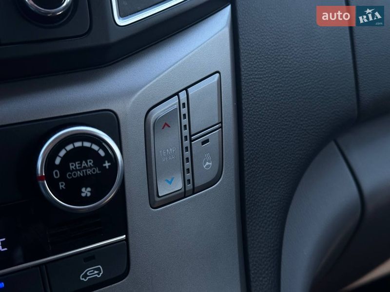 Минивэн Hyundai H-1 2016 в Одессе