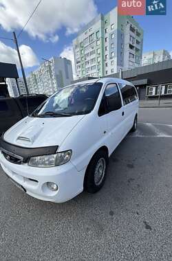 Минивэн Hyundai H-1 2006 в Шевченкове