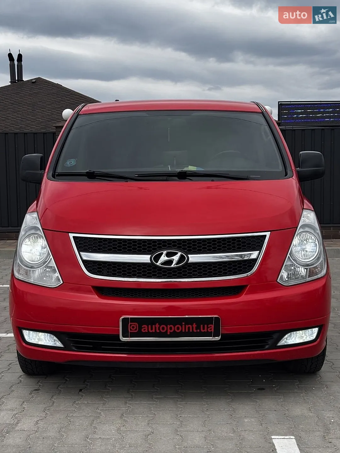 2010 Hyundai Starex (H-1) - мініатюра 2