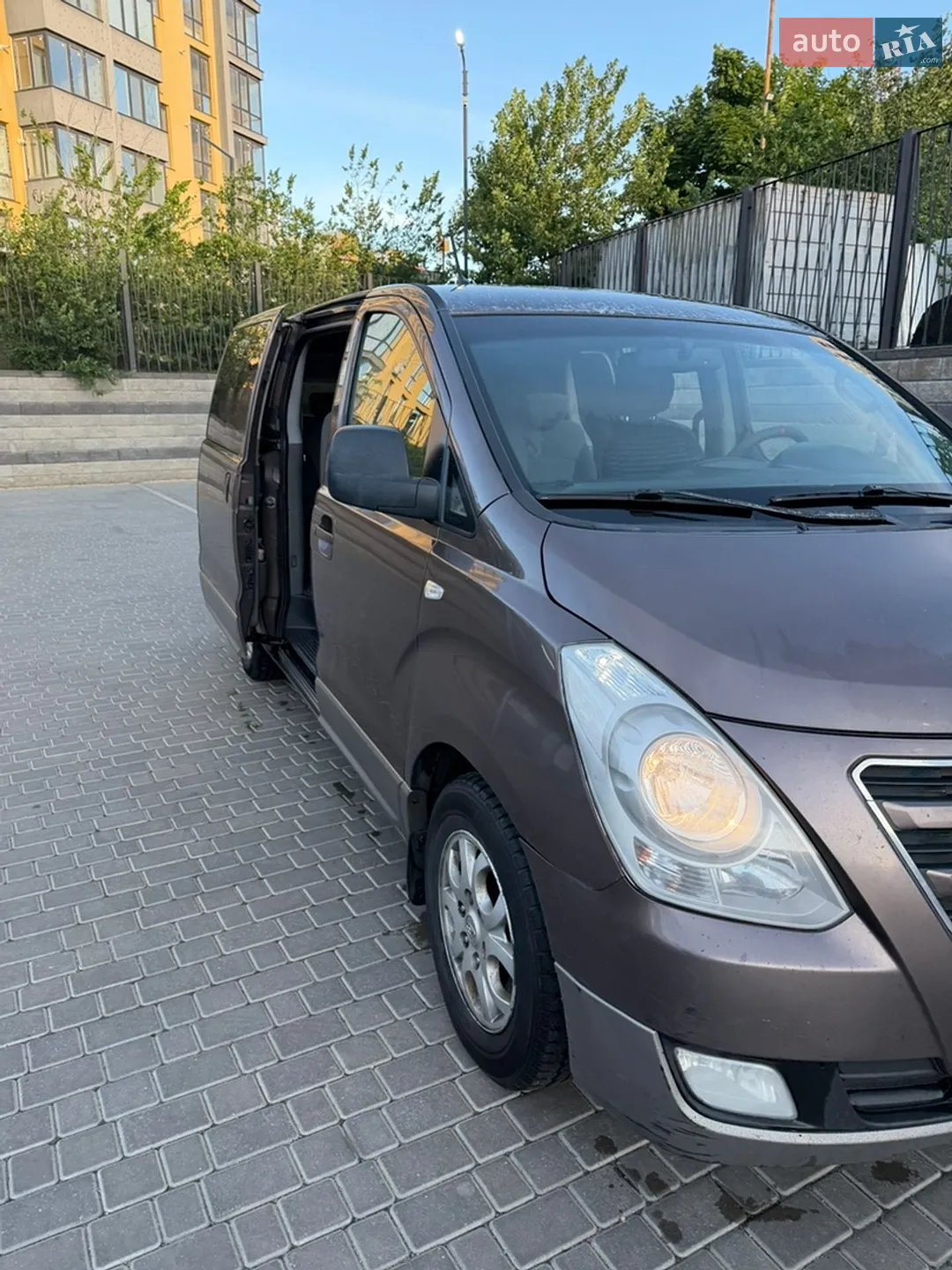 2014 Hyundai Starex (H-1) - мініатюра 3