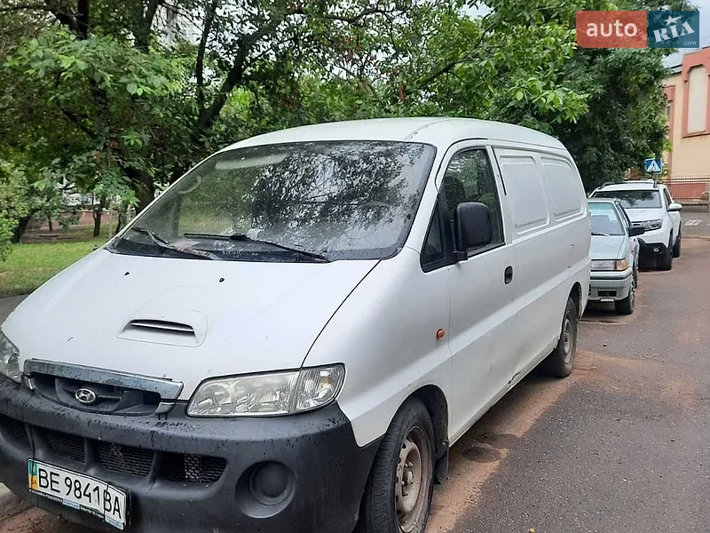 Hyundai H-1