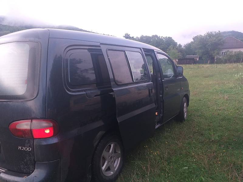 Hyundai H 200 груз.-пасс.