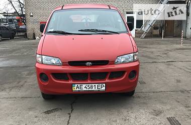 Грузопассажирский фургон Hyundai H 200 1999 в Кривом Роге