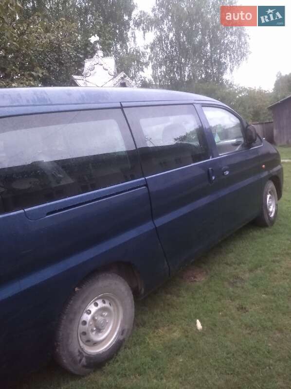 Минивэн Hyundai H 200 1999 в Черновцах