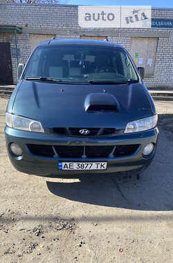 Минивэн Hyundai H 200 2003 в 