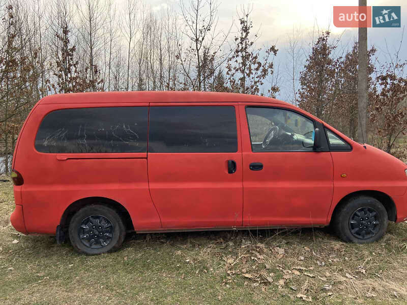 Минивэн Hyundai H 200 2000 в Житомире