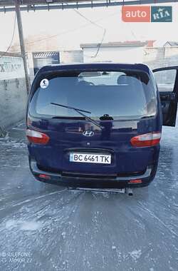 Грузопассажирский фургон Hyundai H 200 1998 в Львове