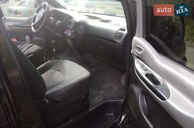 Минивэн Hyundai H 200 2004 в 