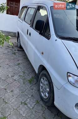 Минивэн Hyundai H 200 1999 в Волочиске