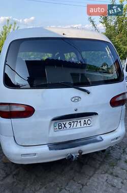 Минивэн Hyundai H 200 1999 в Волочиске