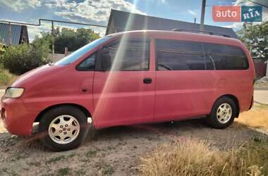 Минивэн Hyundai H 200 1999 в 