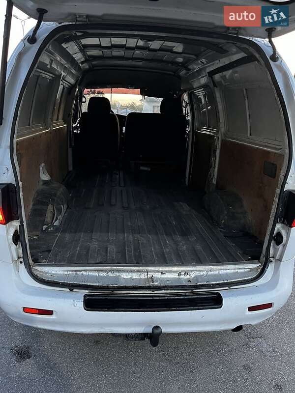 Минивэн Hyundai H 200 2002 в Берегово