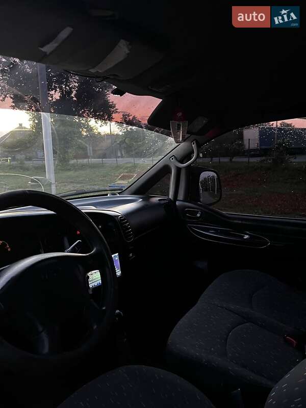 Минивэн Hyundai H 200 2002 в Берегово