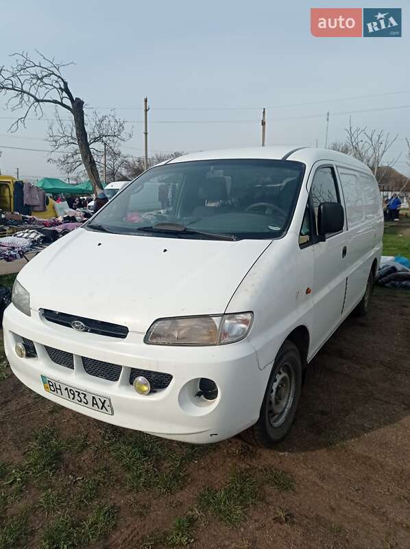Грузовой фургон Hyundai H 200 1998 в 