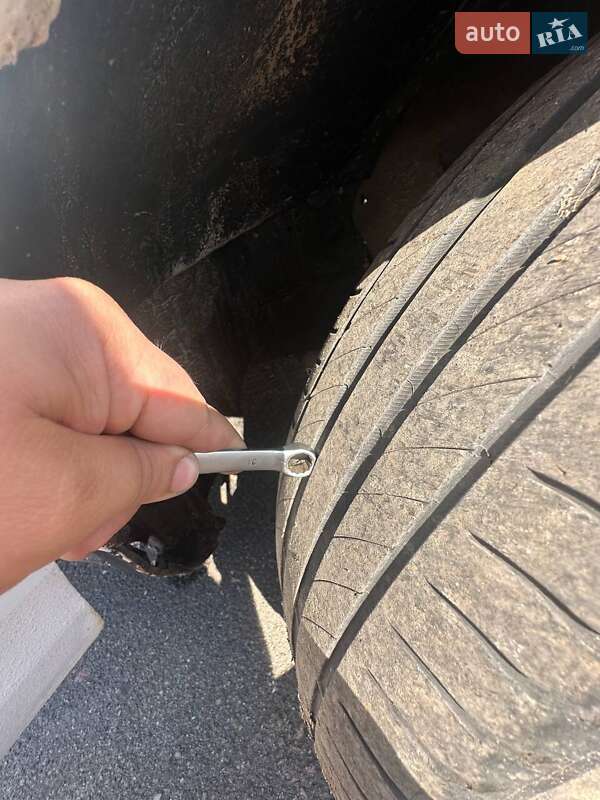 Минивэн Hyundai H 200 1998 в Тростянце