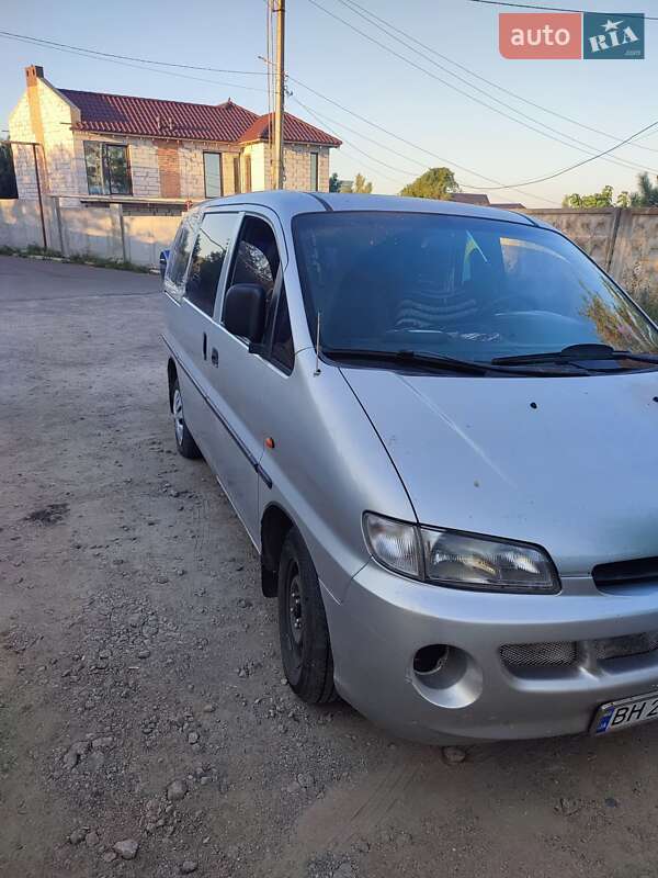 Мінівен Hyundai H 200 1999 в Одесі