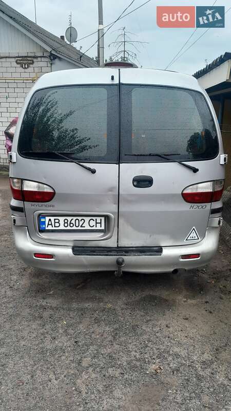 Грузовой фургон Hyundai H 200 2001 в Хмельнике фото 3 Грузовой фургон Hyundai H 200 2001 в Хмельнике