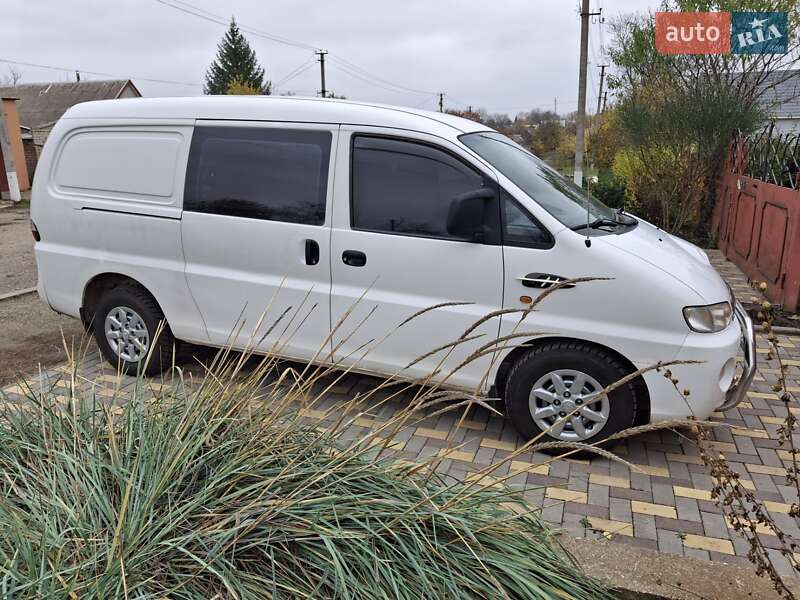 Грузовой фургон Hyundai H 200 2006 в Пятихатках