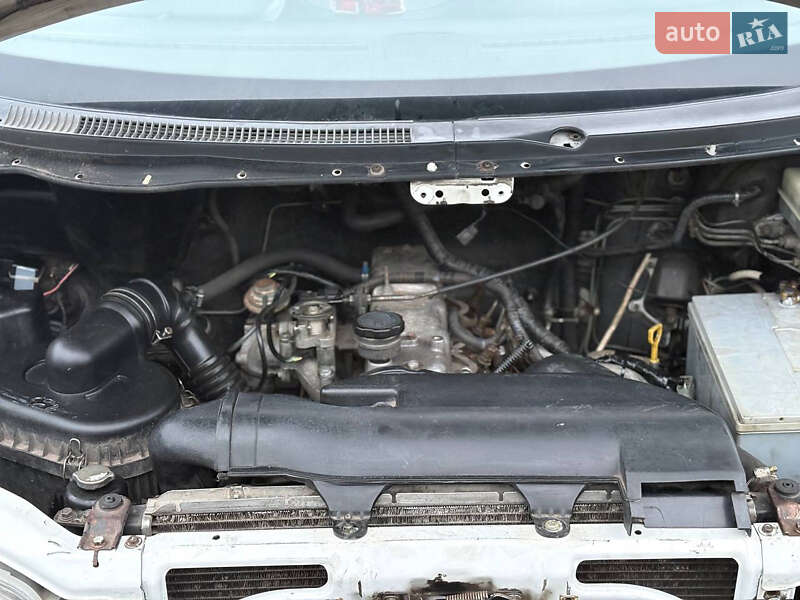 Минивэн Hyundai H 200 1999 в Кривом Роге